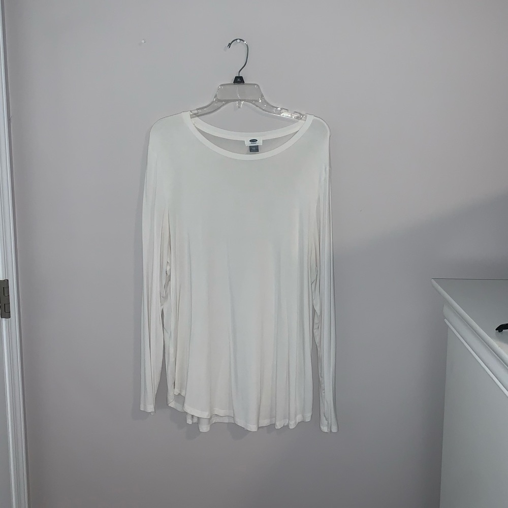 White old navy long sleeve top